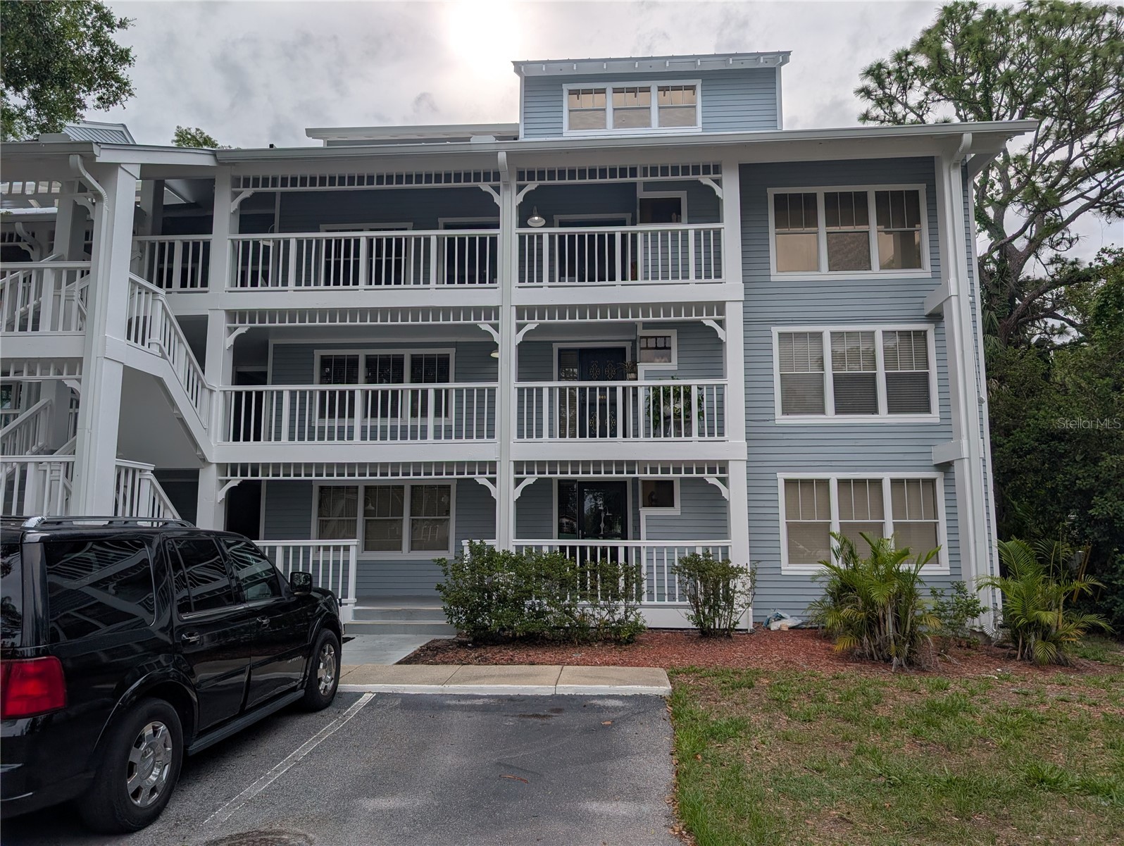 2577 DOLLY BAY DRIVE 302