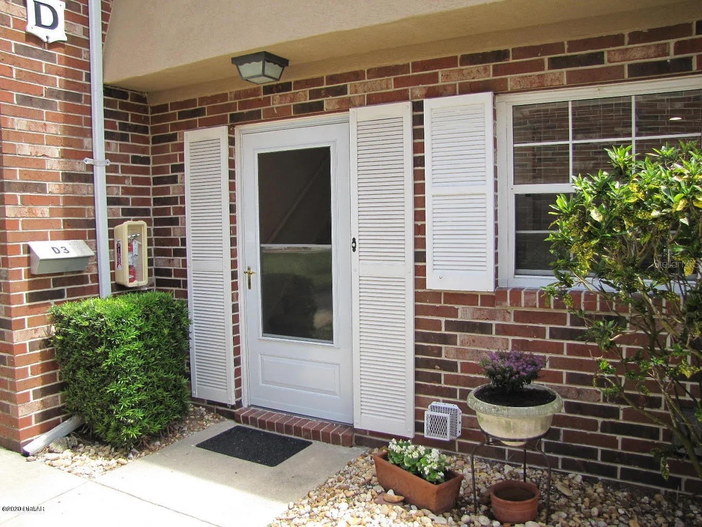 2200 S PALMETTO AVENUE D030