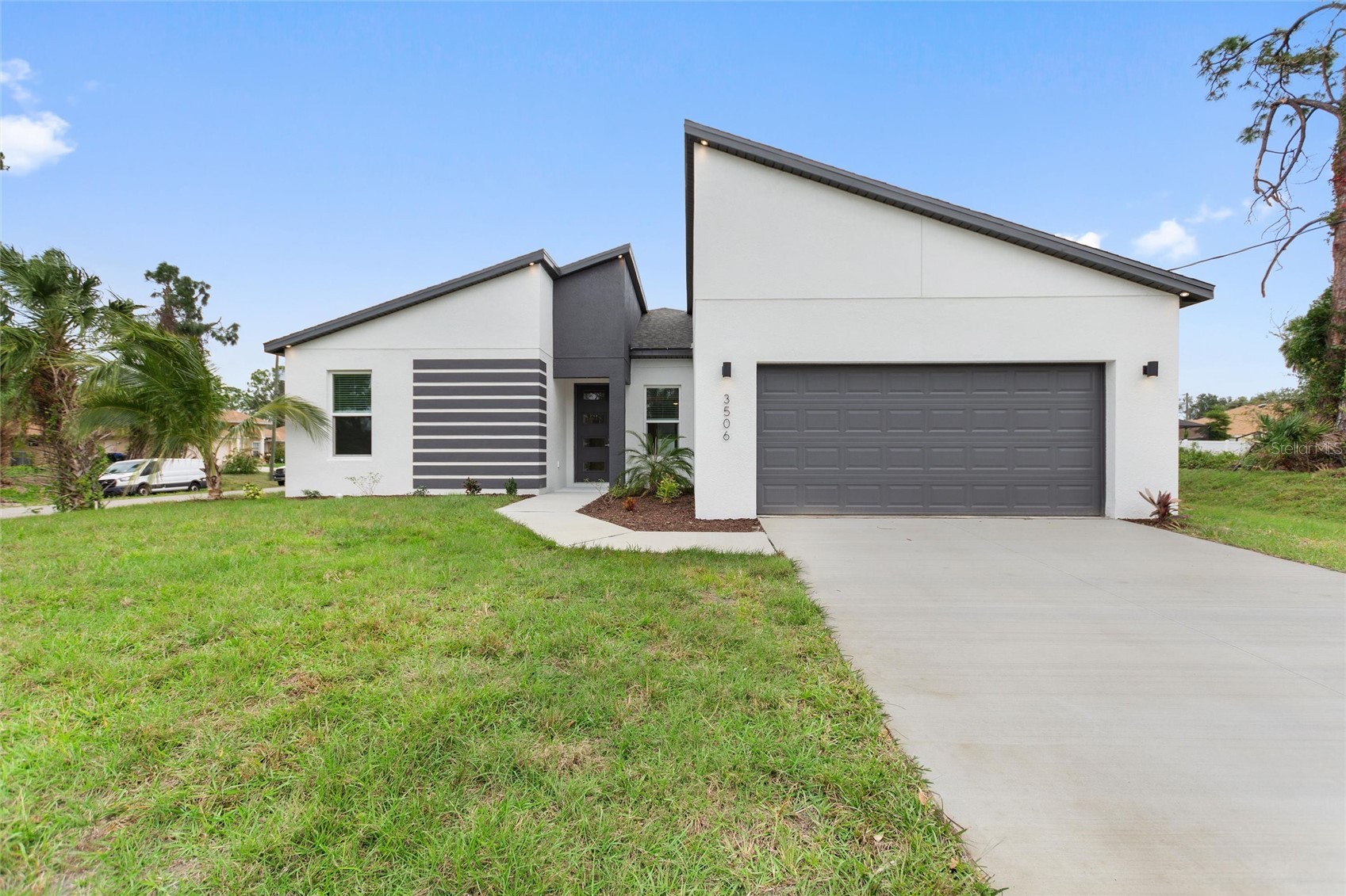 3506 LOOKOUT LANE