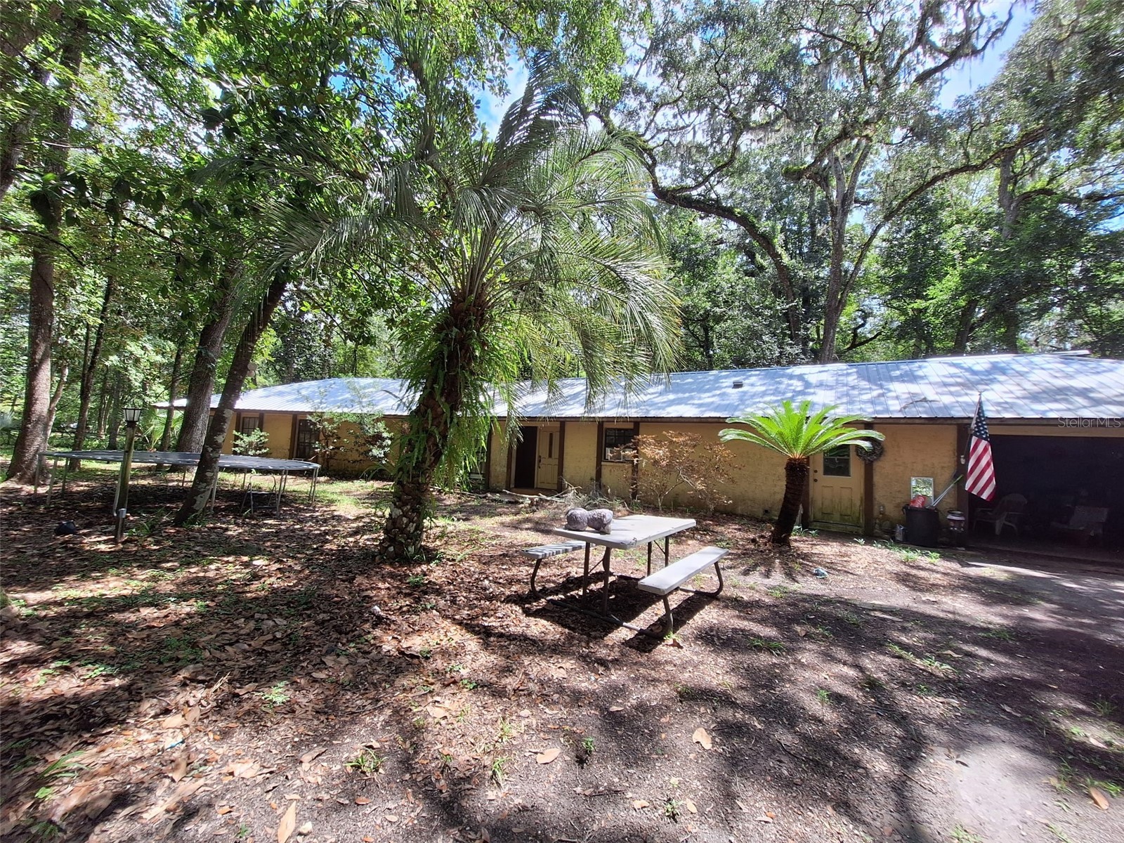 11304 ROYAL DRIVE