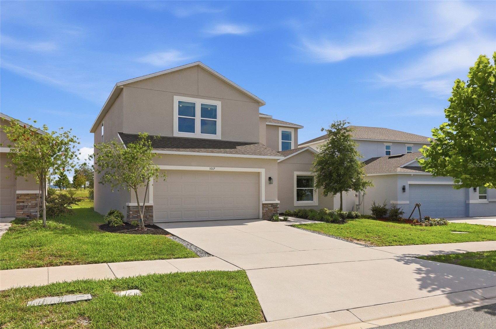 1017 CALICO POINTE CIRCLE