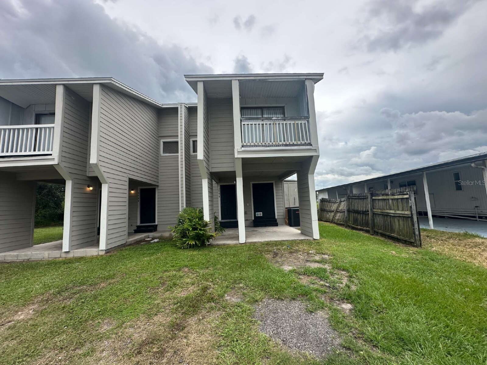1108 COUNTRY CLUB LANE