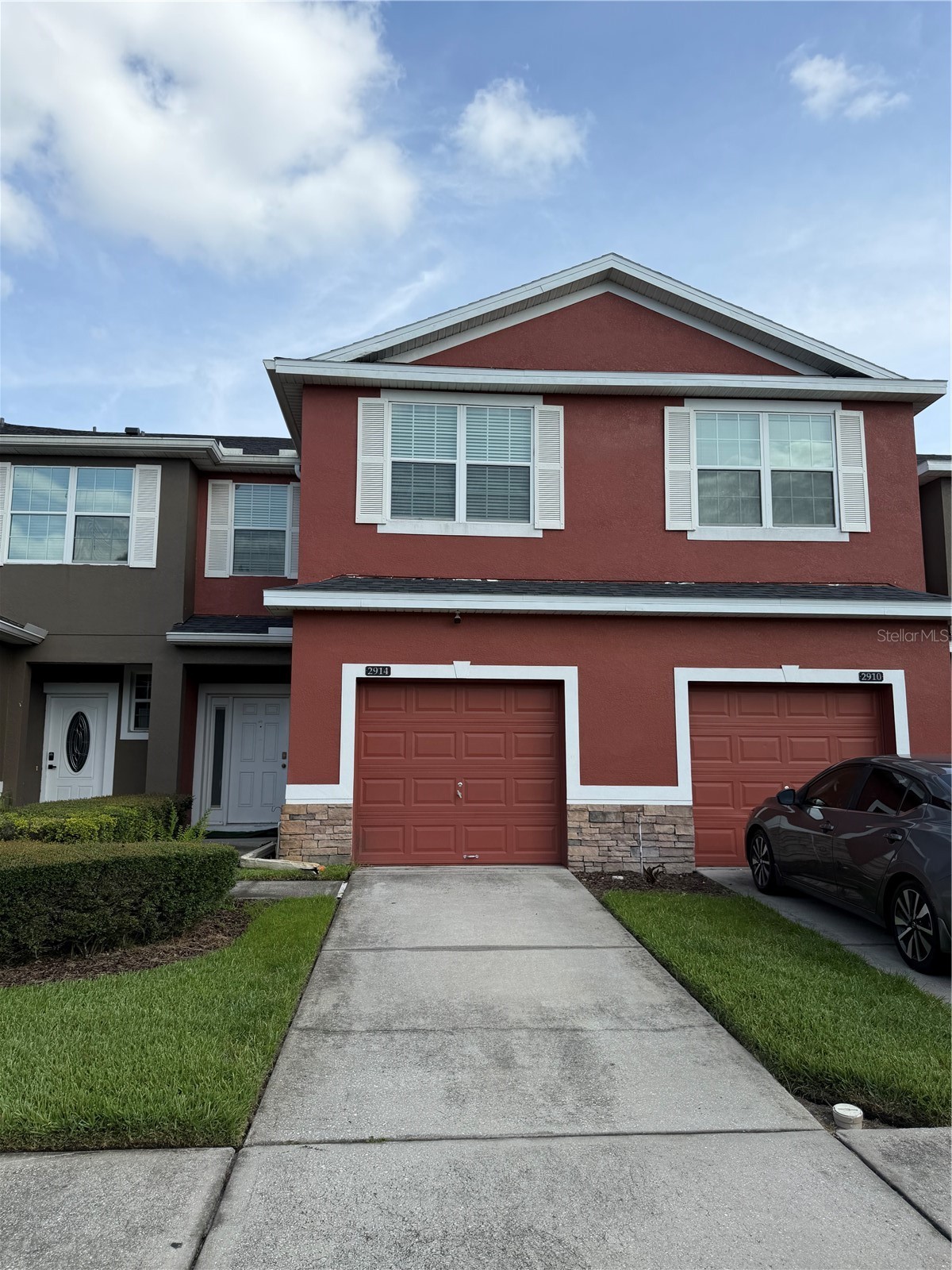 2914 RODRICK CIRCLE