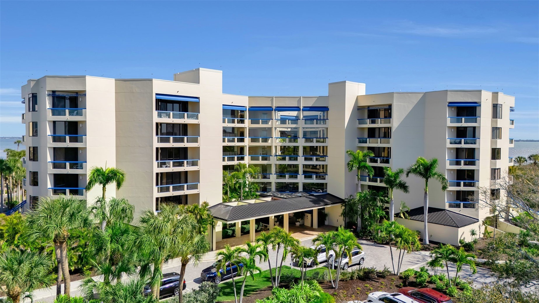 2110 HARBOURSIDE DRIVE 523