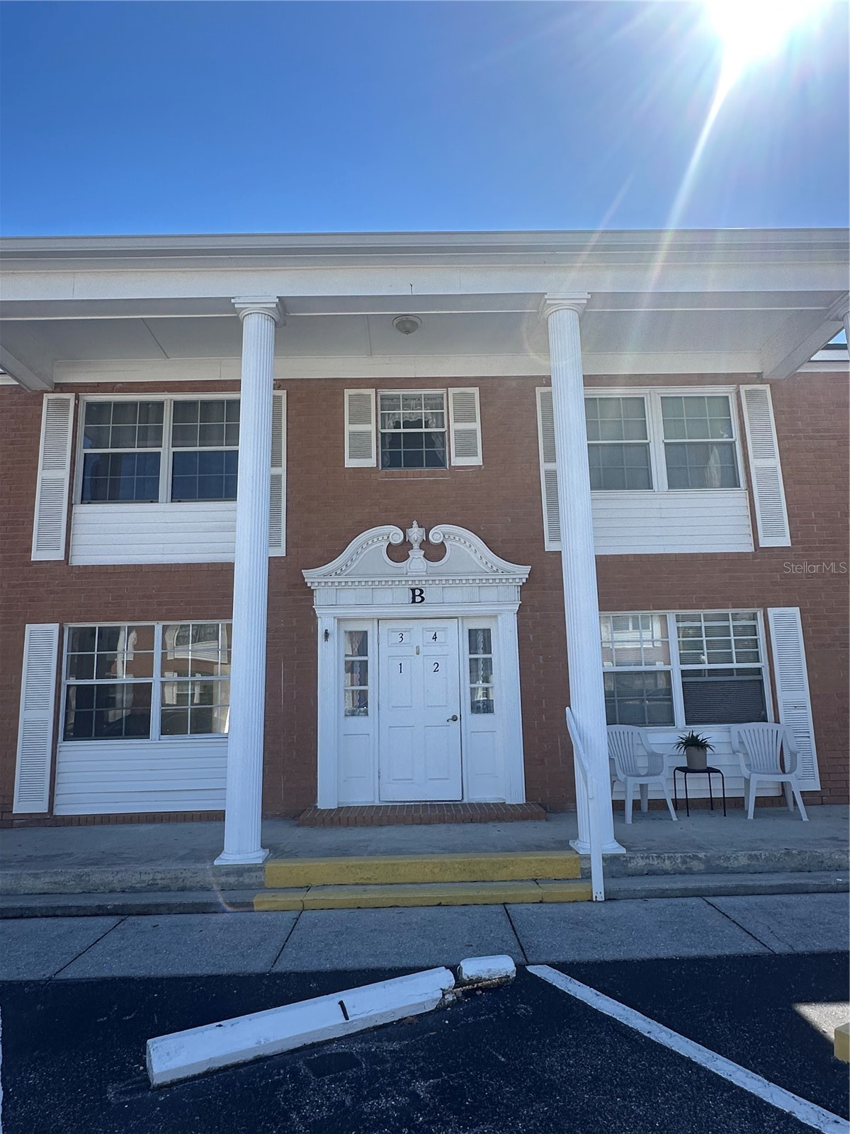 4158 TAMIAMI TRAIL B1