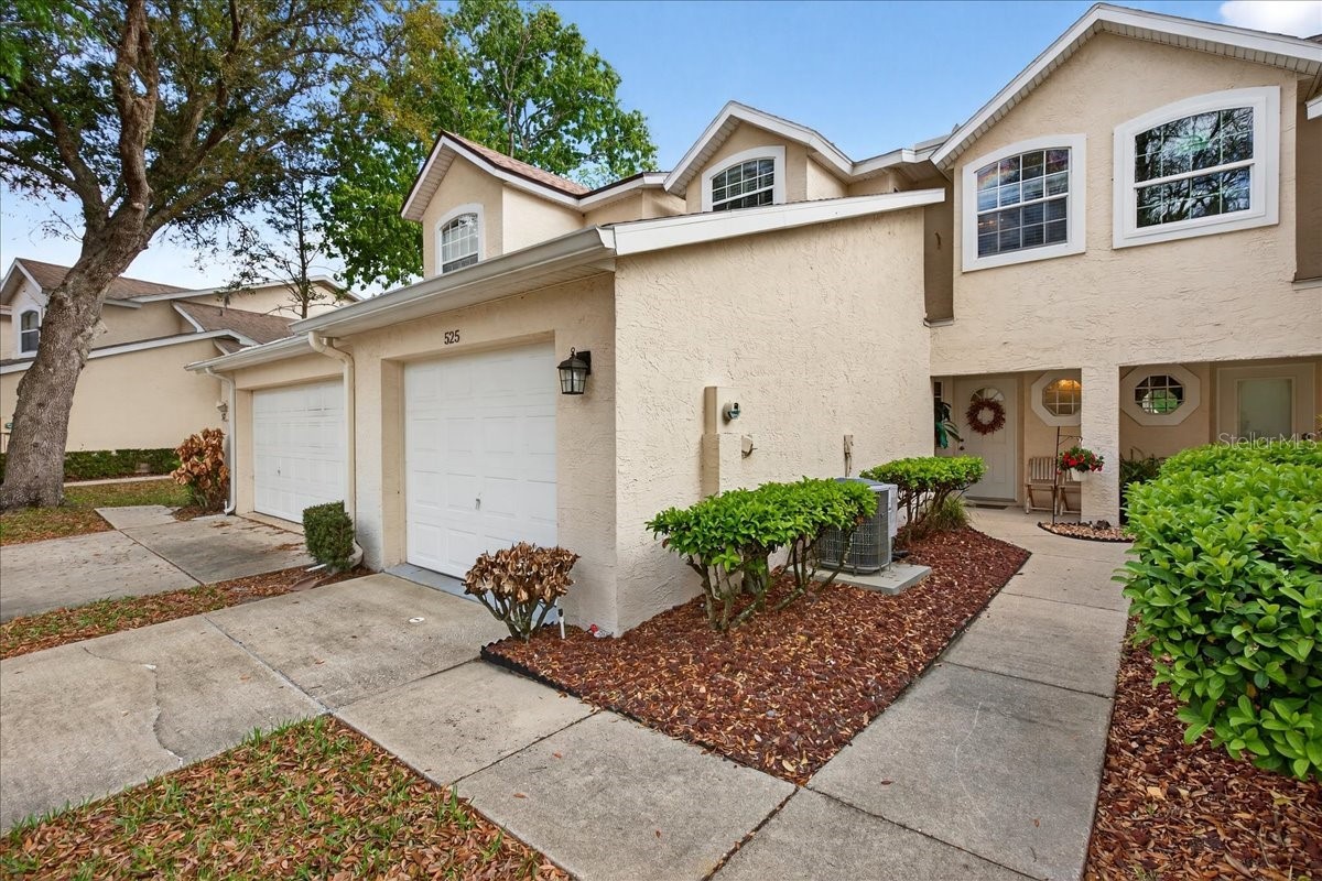 525 LAKE BRIDGE DRIVE