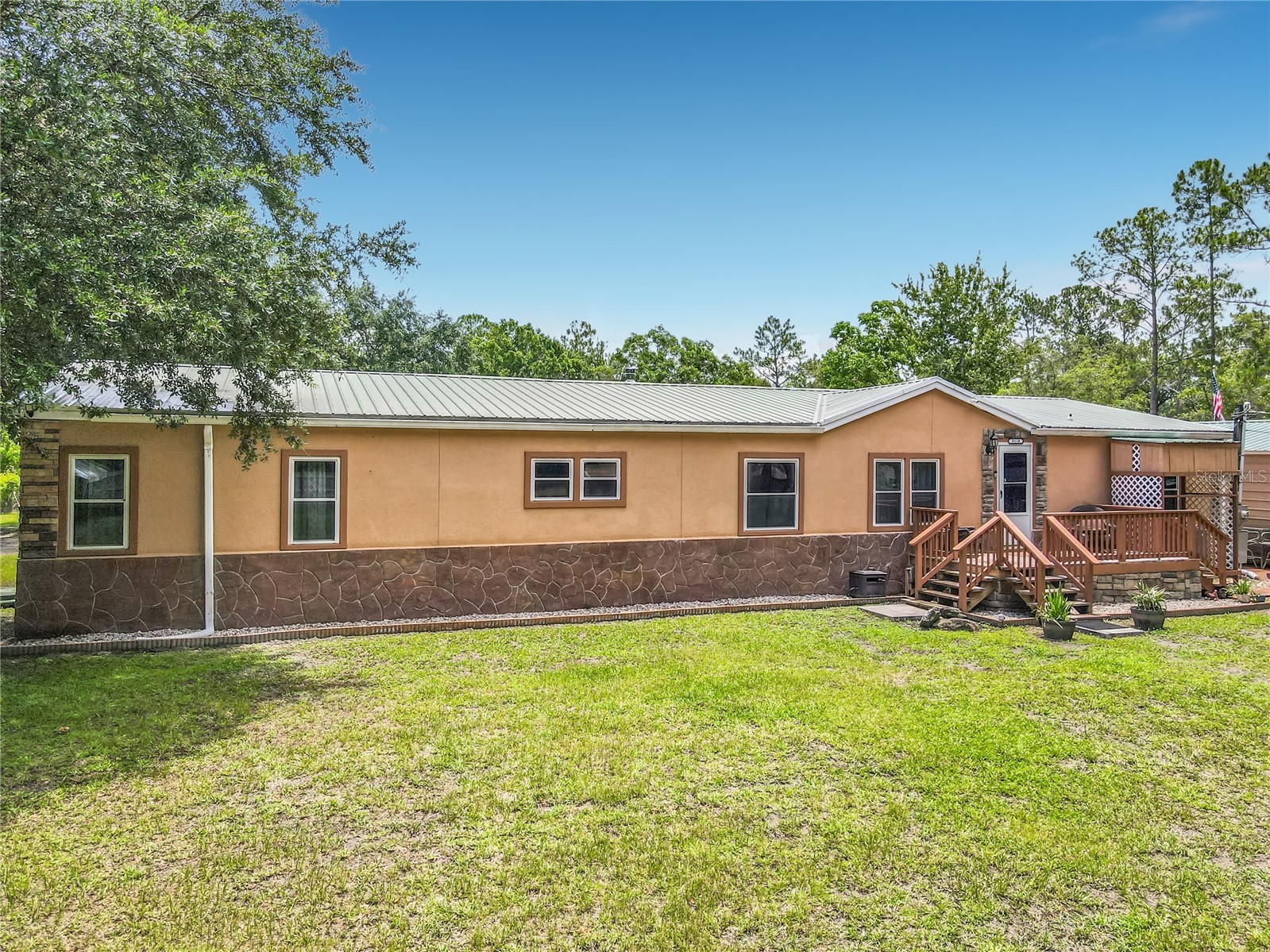 5118 PECAN AVENUE