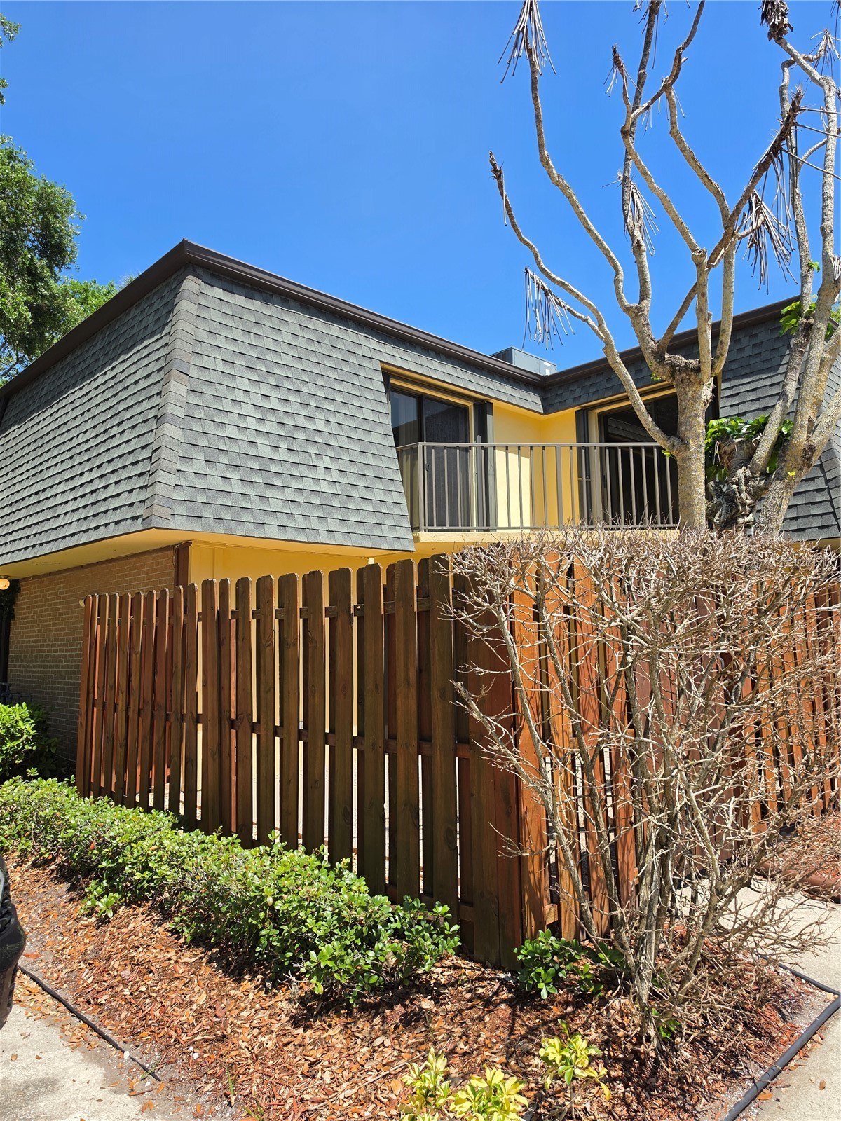 3824 SAXON DRIVE
