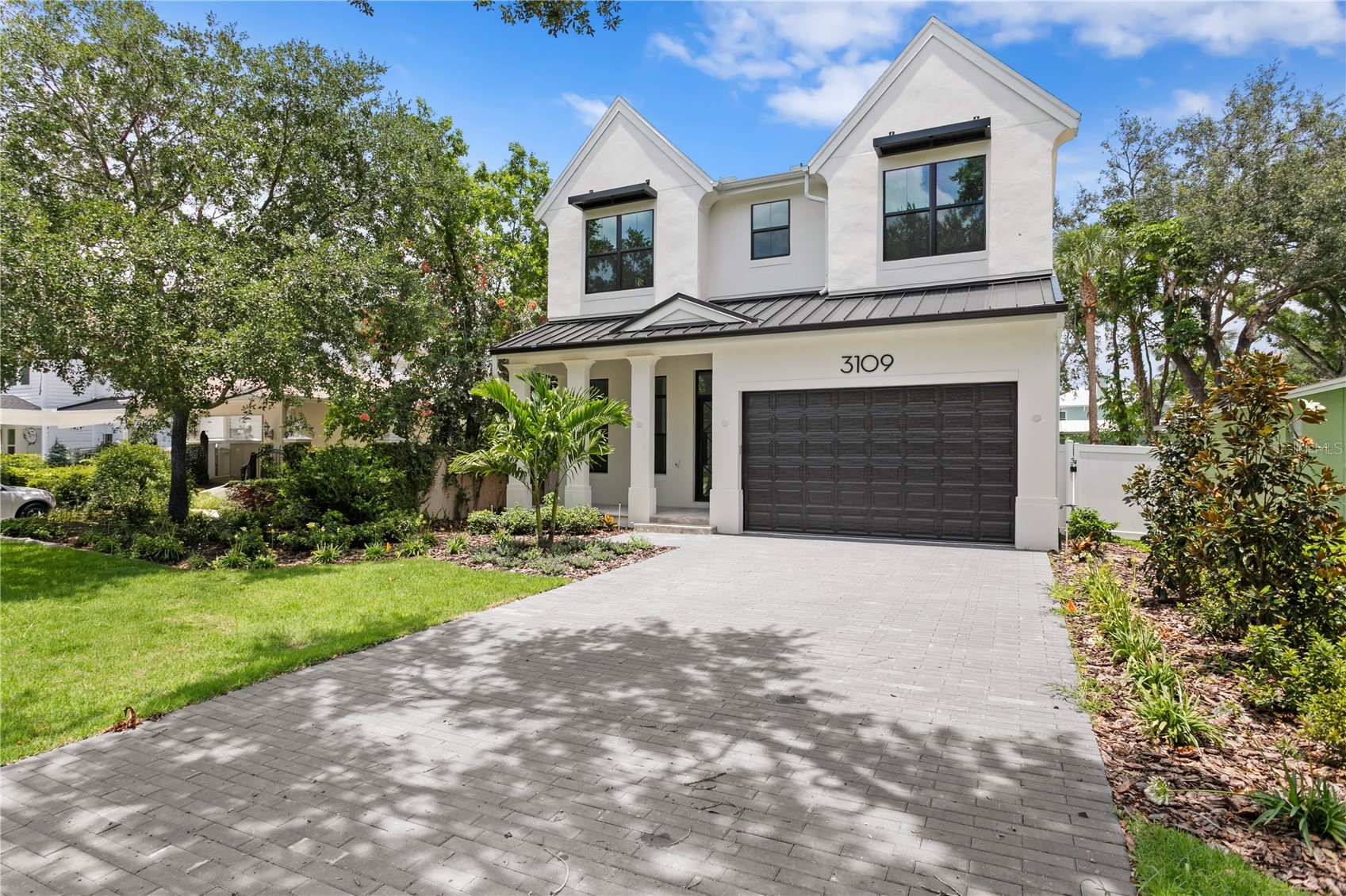 3109 W KNIGHTS AVENUE