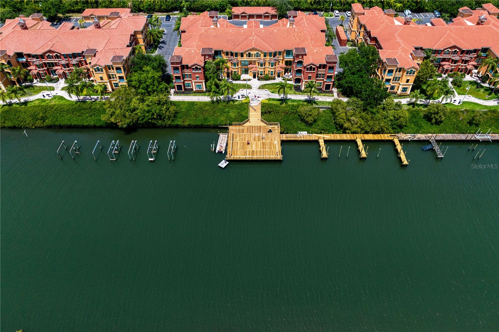 2741 VIA CIPRIANI 914A