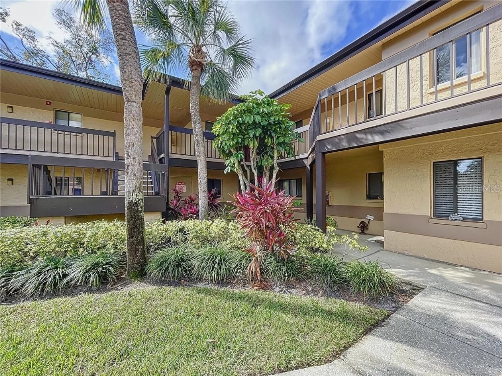 2679 SABAL SPRINGS CIRCLE 102