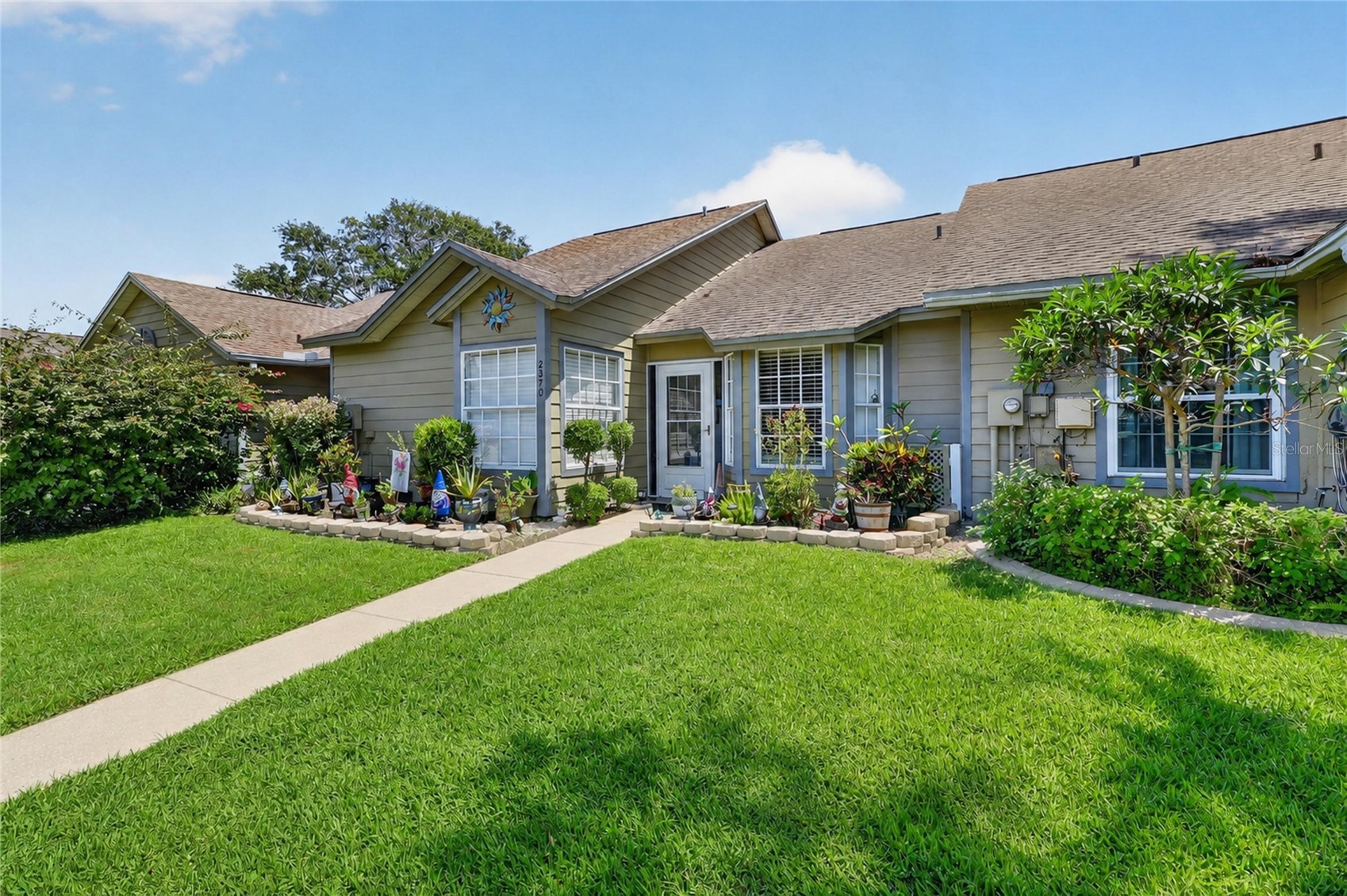 2370 BENTLEY DRIVE