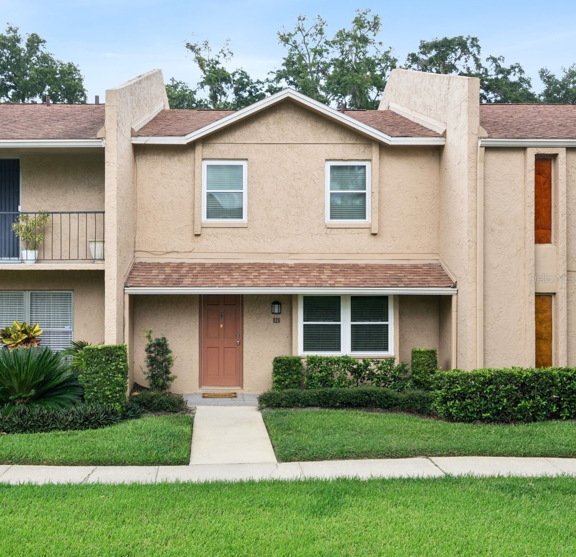820 PARK LAKE CIRCLE 11