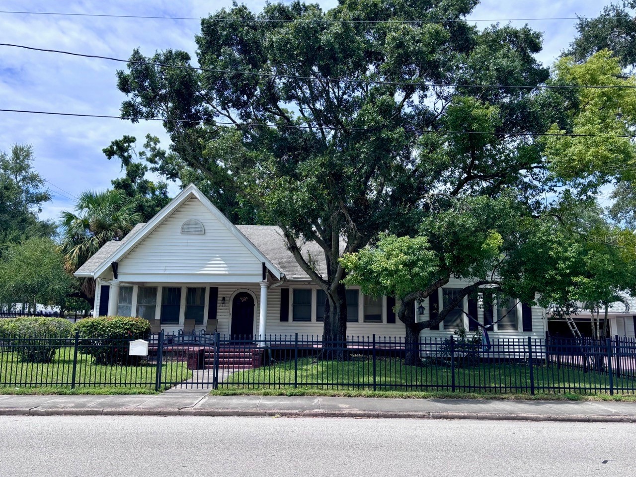 315 S BERMUDA BOULEVARD