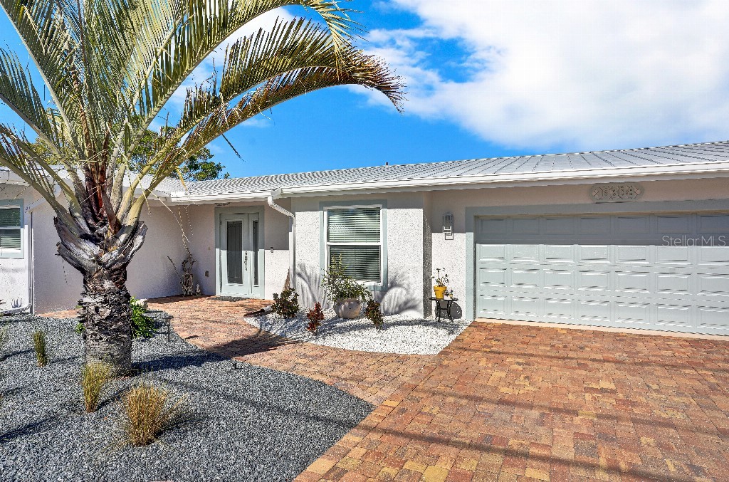 10308 SANDPIPER ROAD W