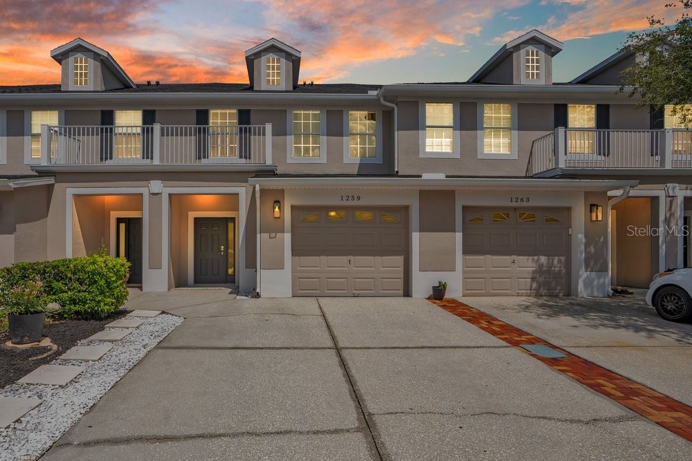 1259 FALLING STAR LANE