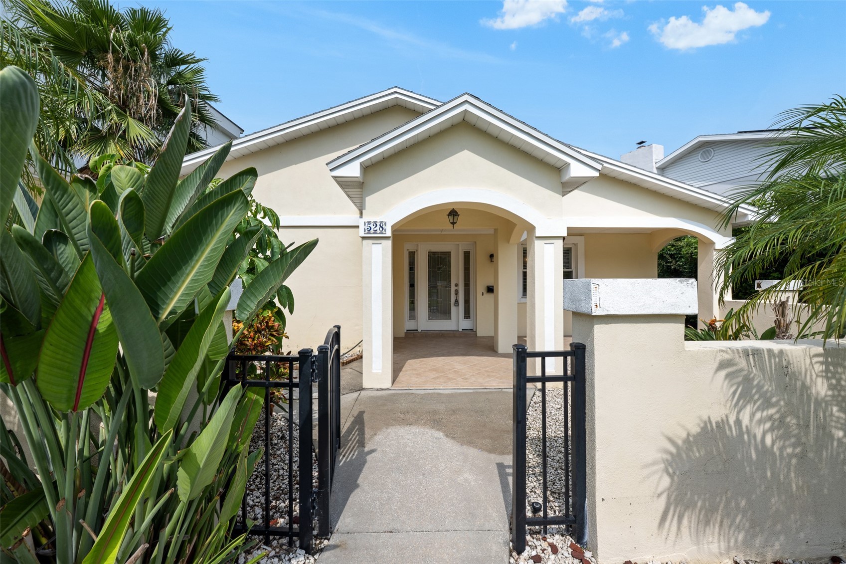 528 LUCERNE AVENUE