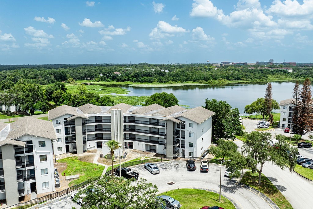 1068 LOTUS PARKWAY 813