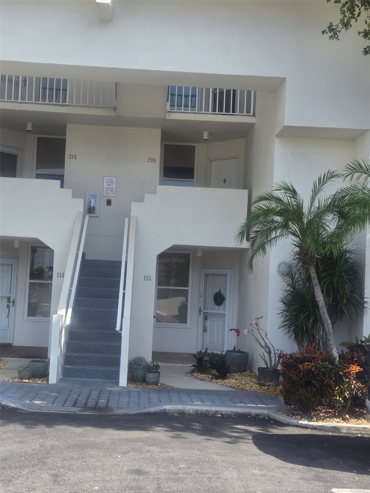 5153 ISLA KEY BOULEVARD S 215
