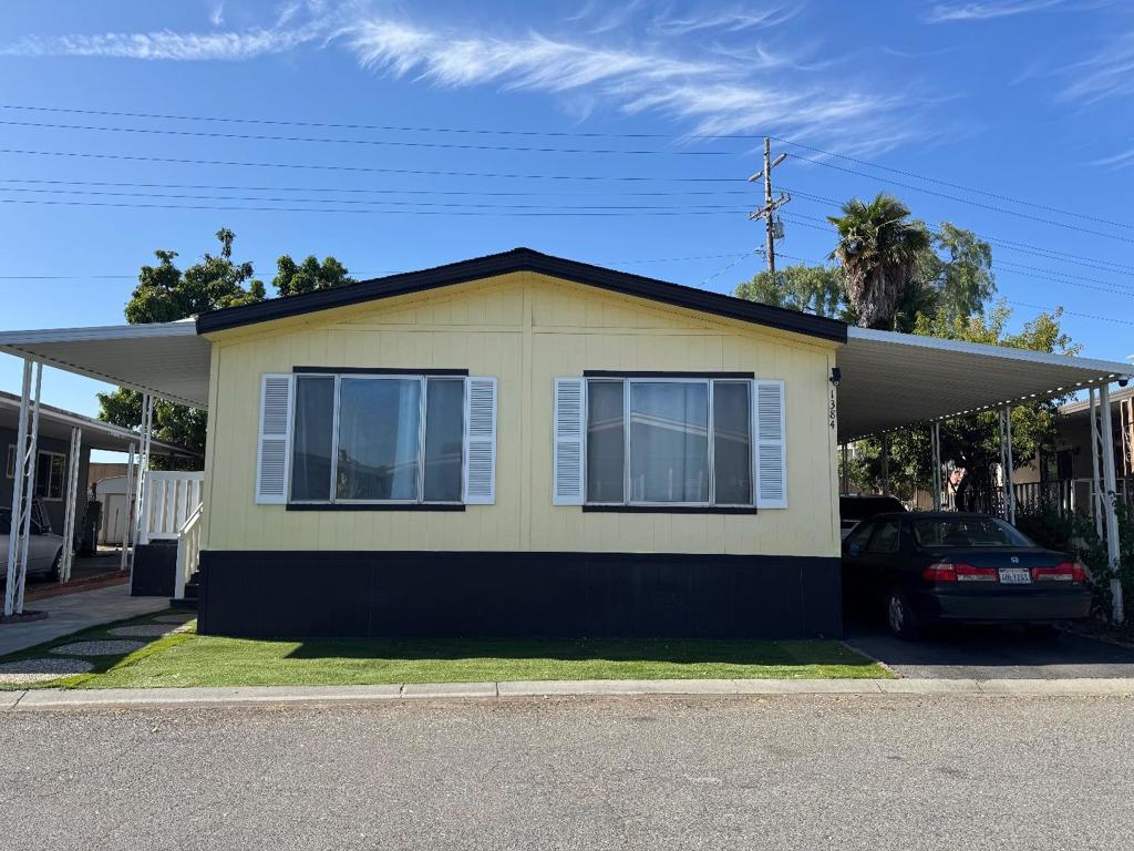 1384 Sunbeam Circle 0