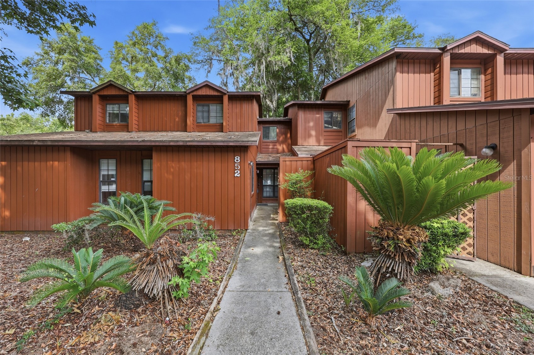 852 SW 58TH TERRACE