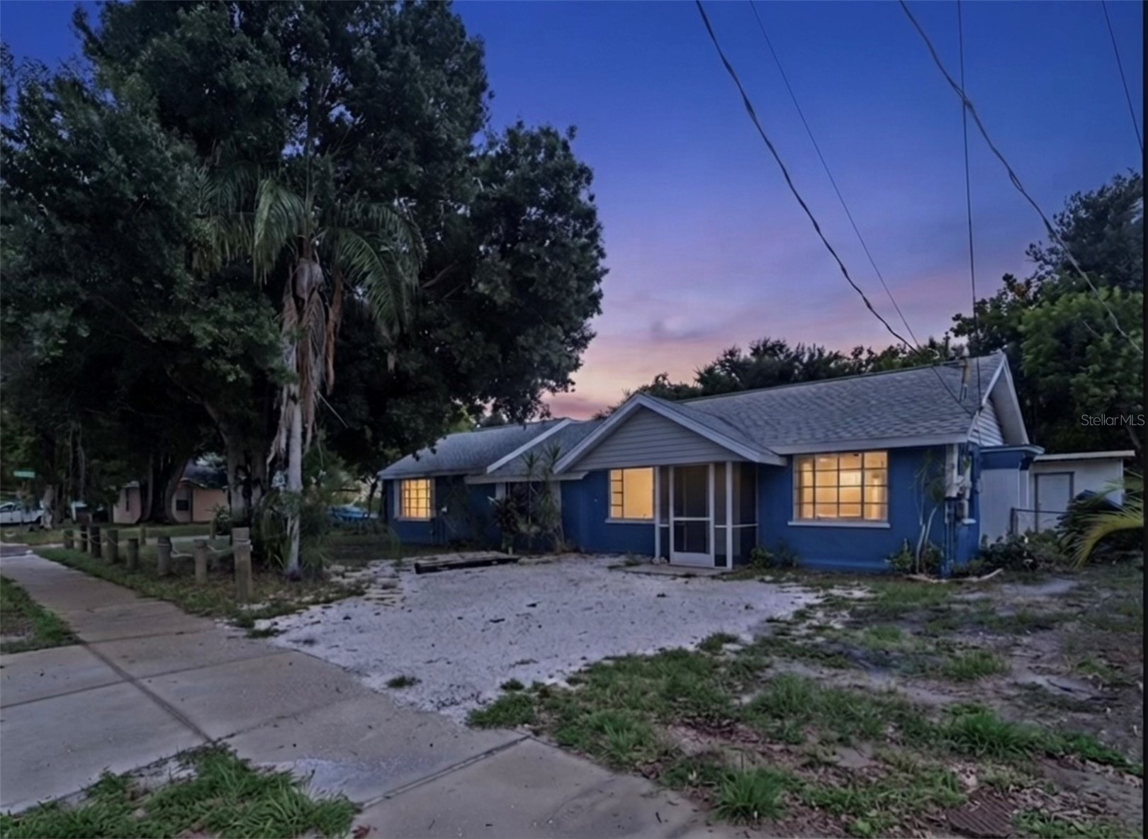 124 26TH AVENUE E A