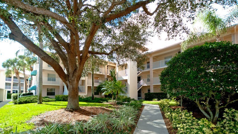 9300 CLUBSIDE CIRCLE 1109