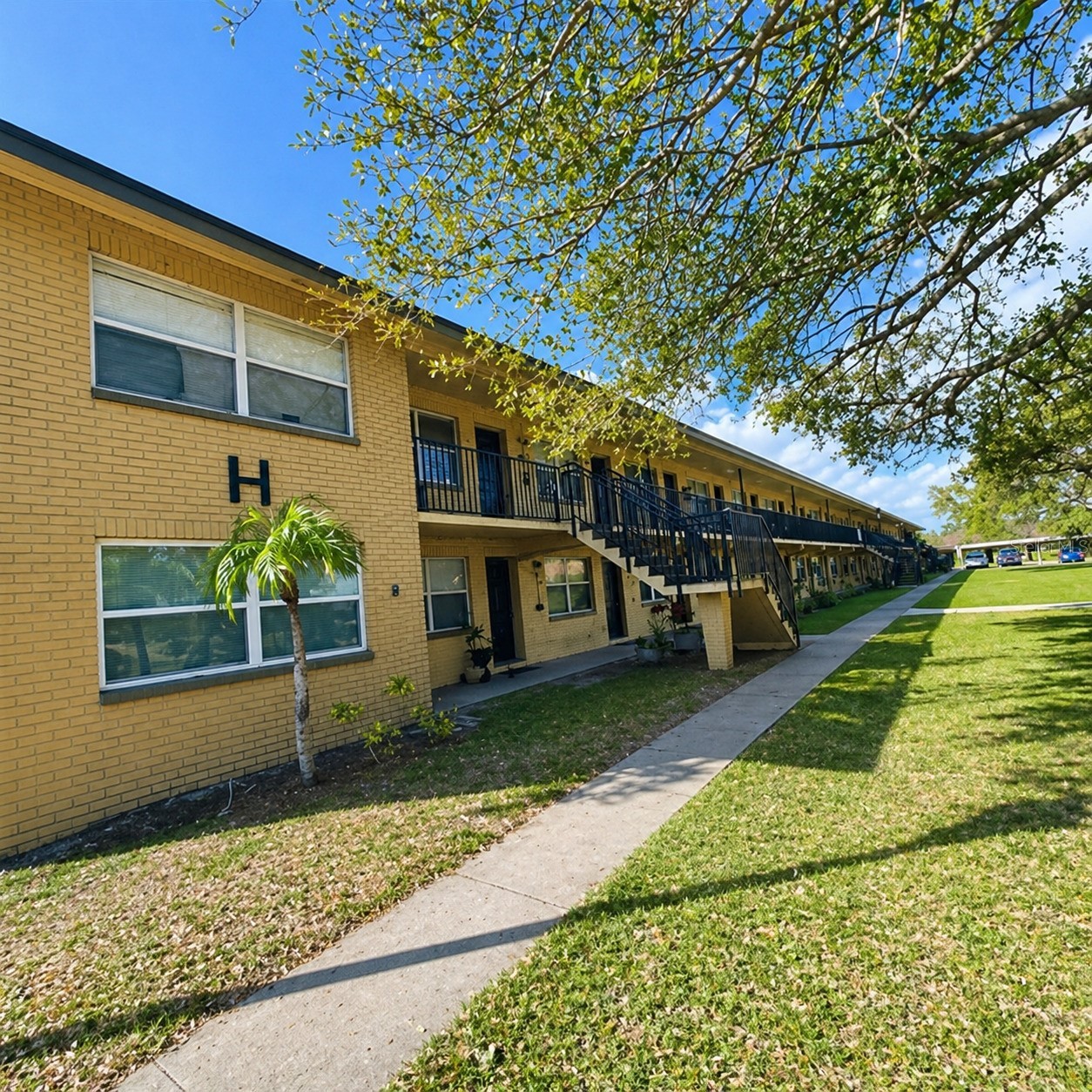 2501 HARN BOULEVARD H27