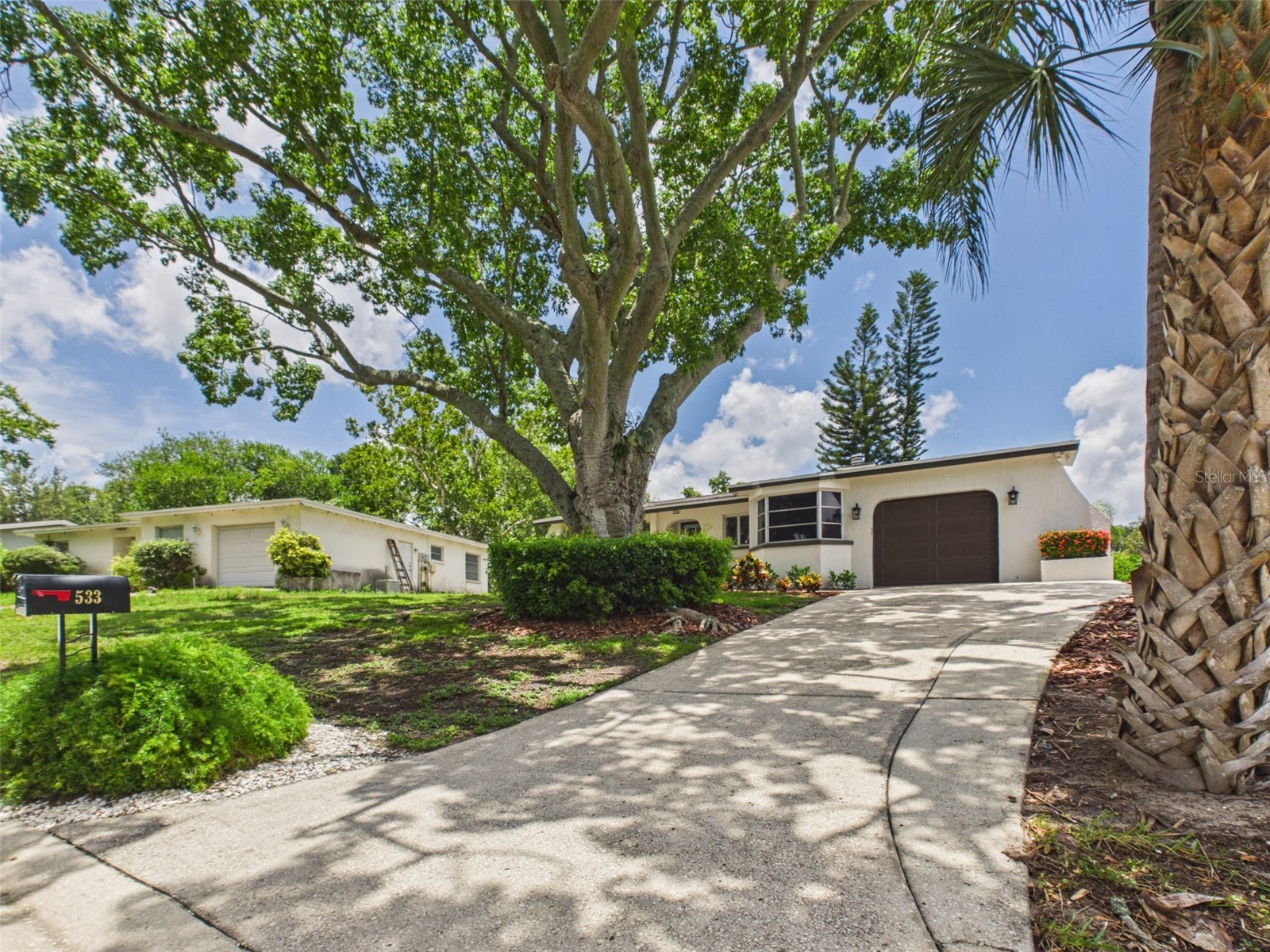 533 66TH STREET N