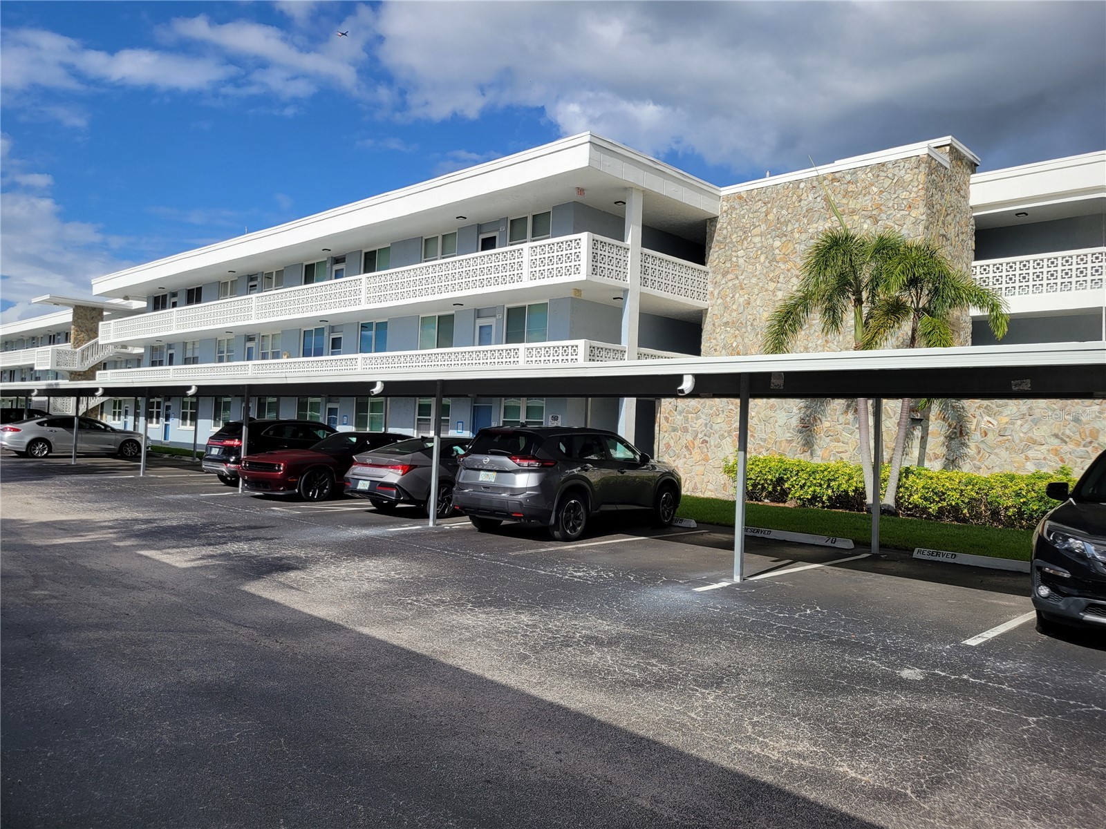 4715 BAY STREET NE 225