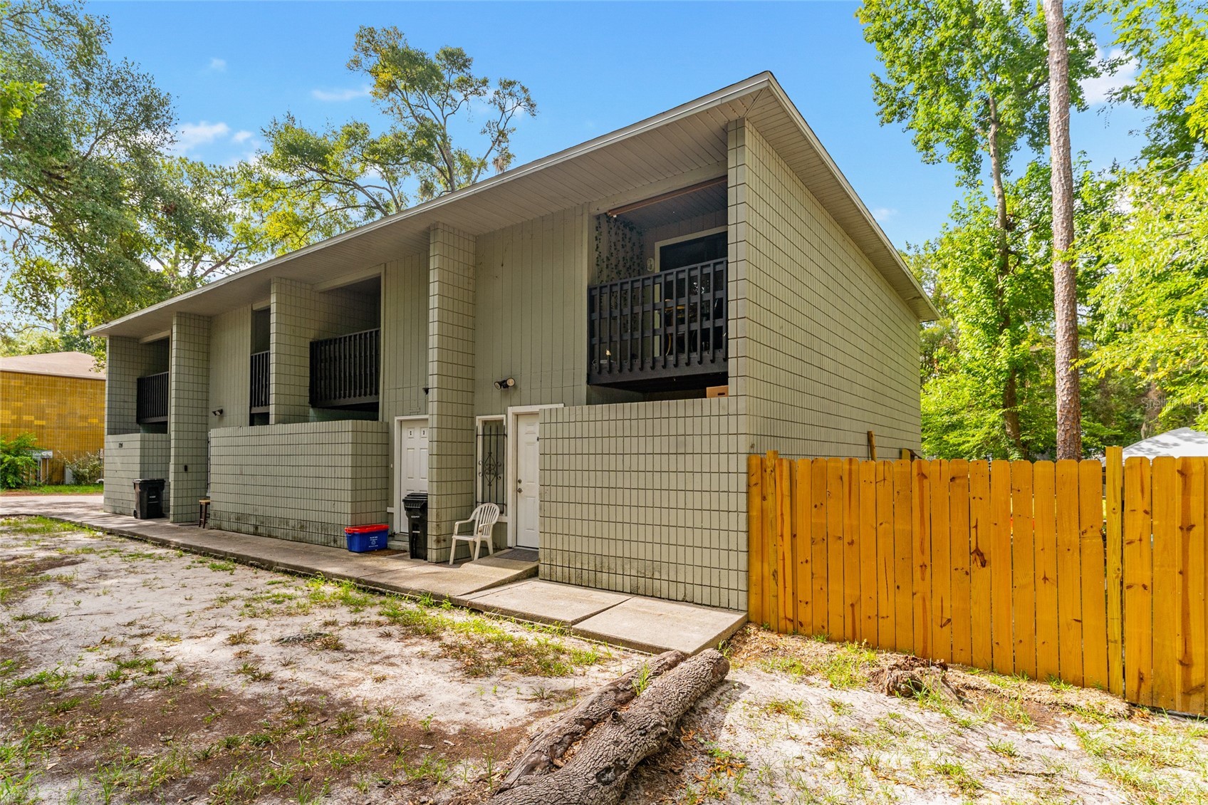 724 SW 68TH TERRACE