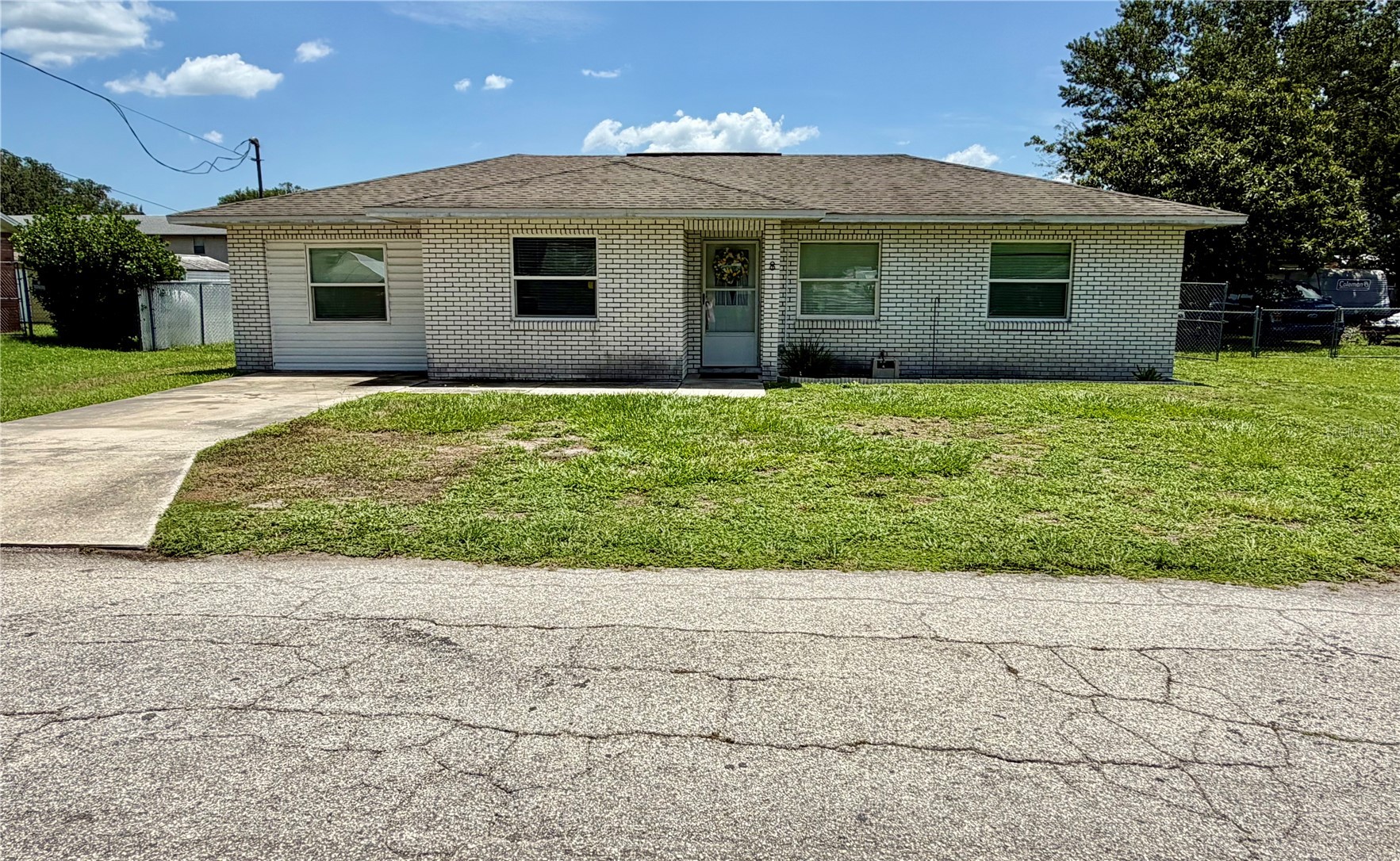 8 N HENDRY AVENUE