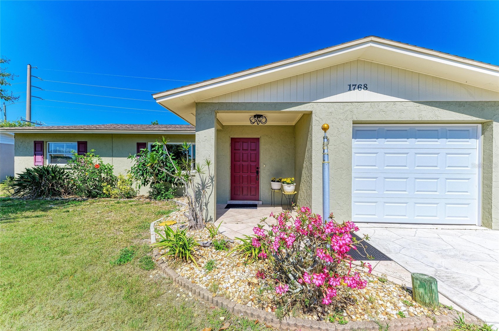 1768 BANYAN DRIVE