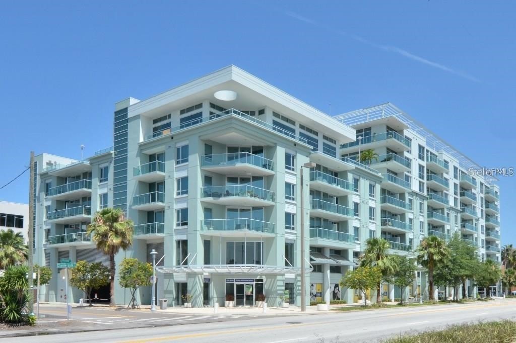 912 CHANNELSIDE DRIVE 2505