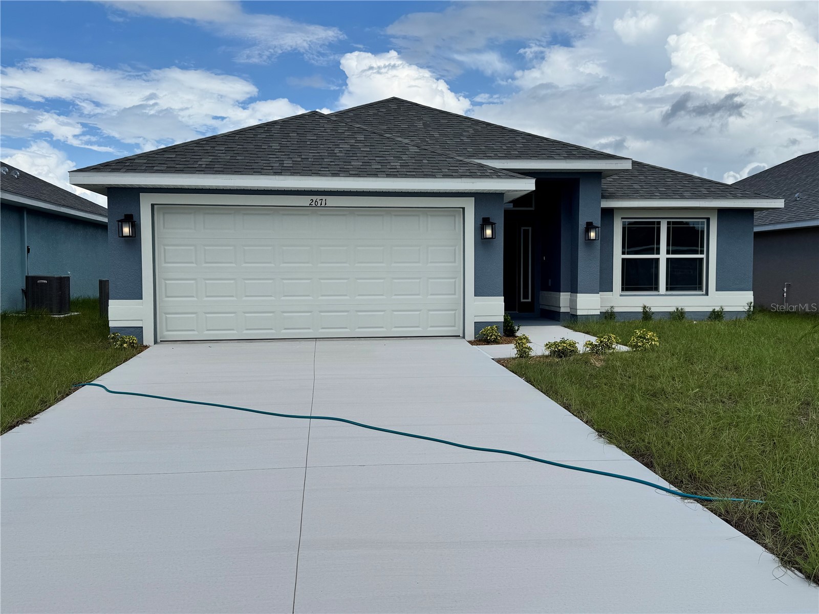 2671 AVERLAND LOOP