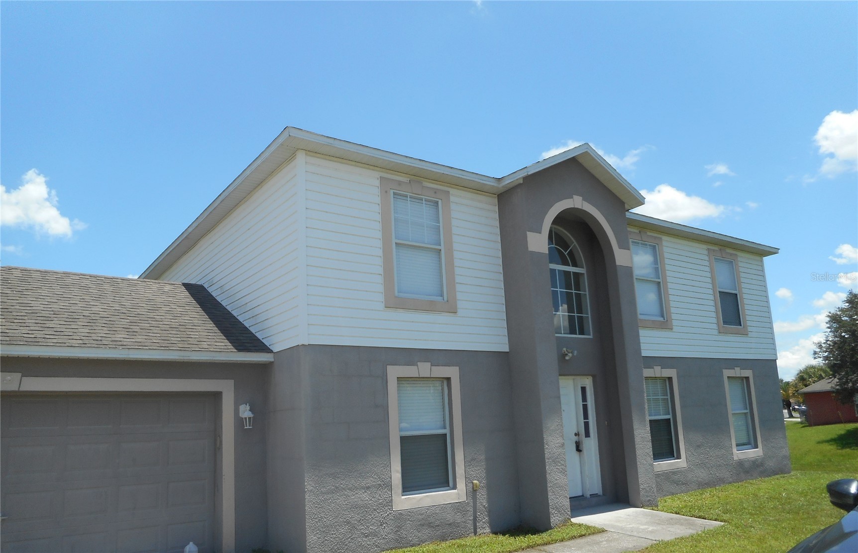 950 DERBYSHIRE DRIVE