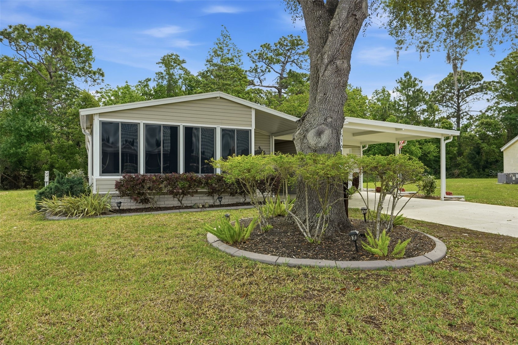 5161 FOREST GLENN DRIVE