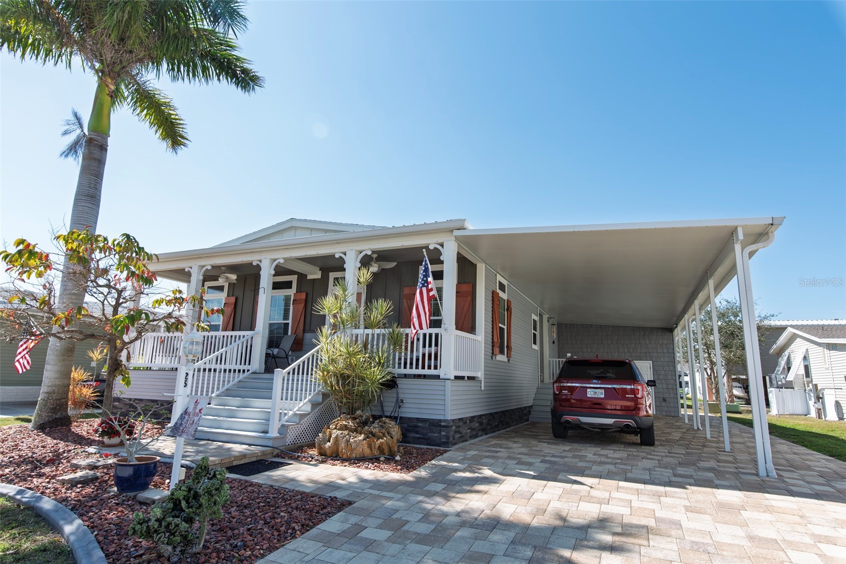 25 ALLIGATOR AVENUE