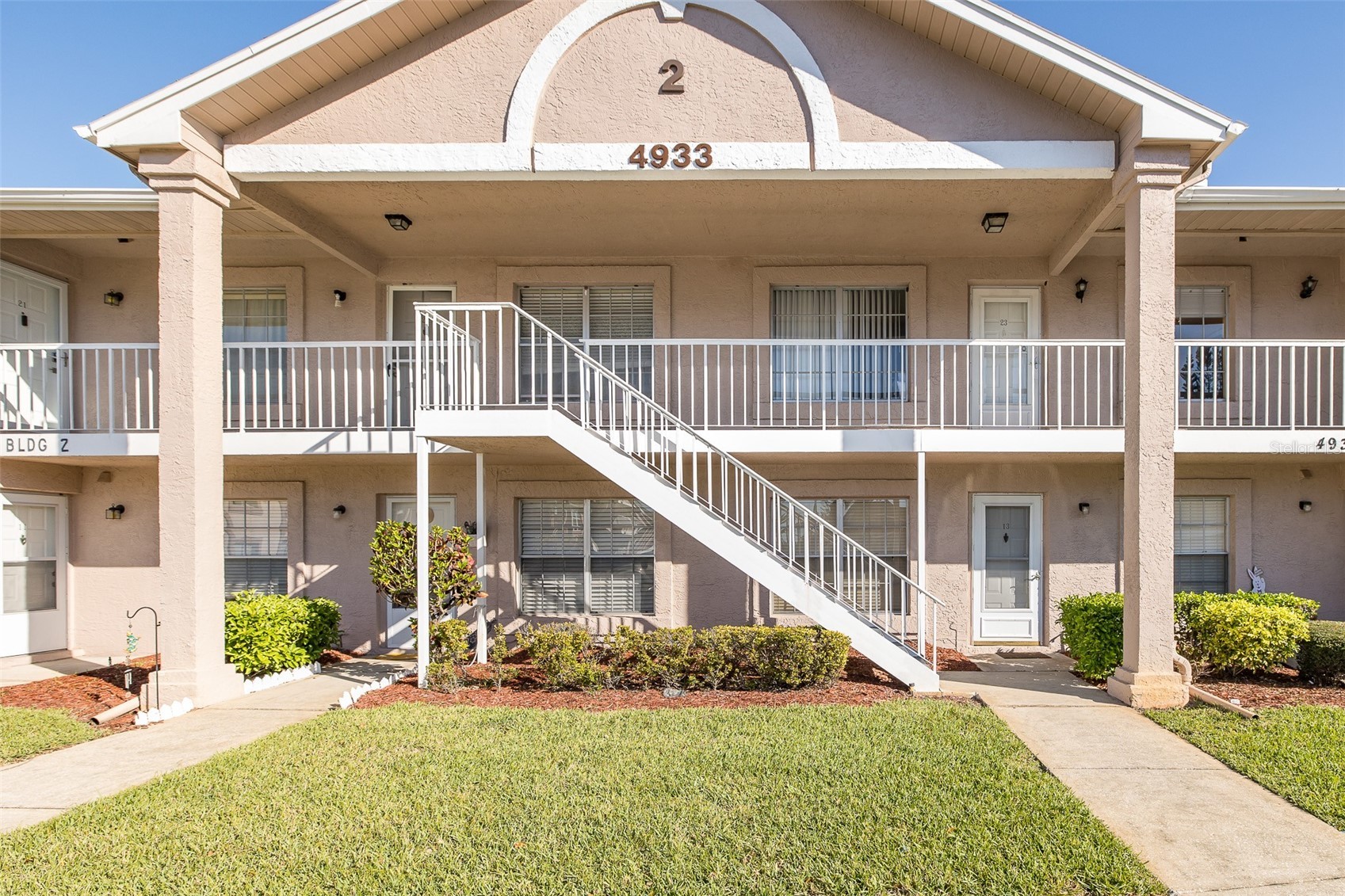4933 MYRTLE OAK DRIVE 23