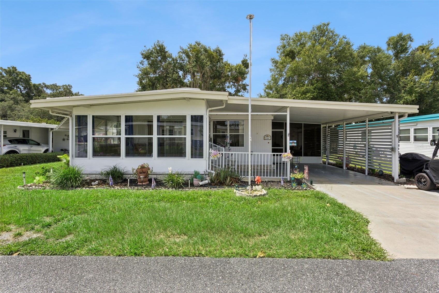 104 OLEANDER COVE