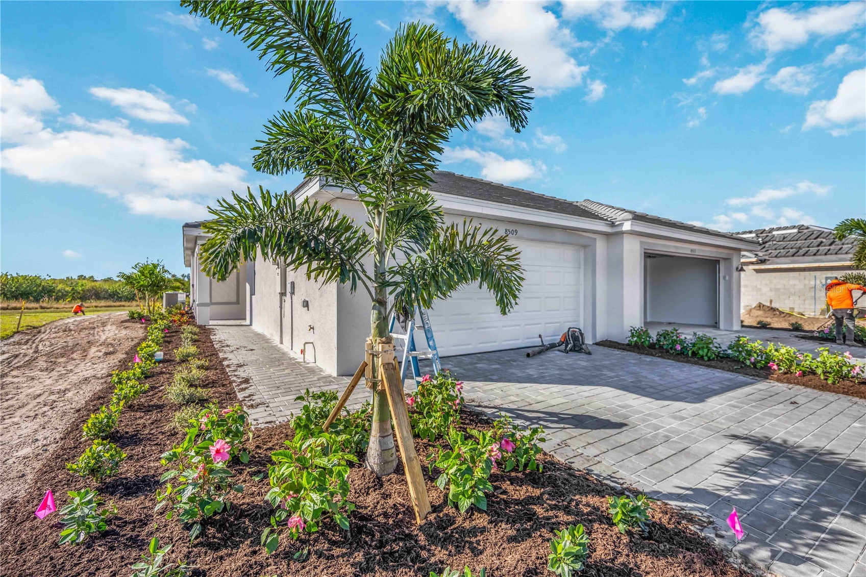 8462 WATER LILY COURT