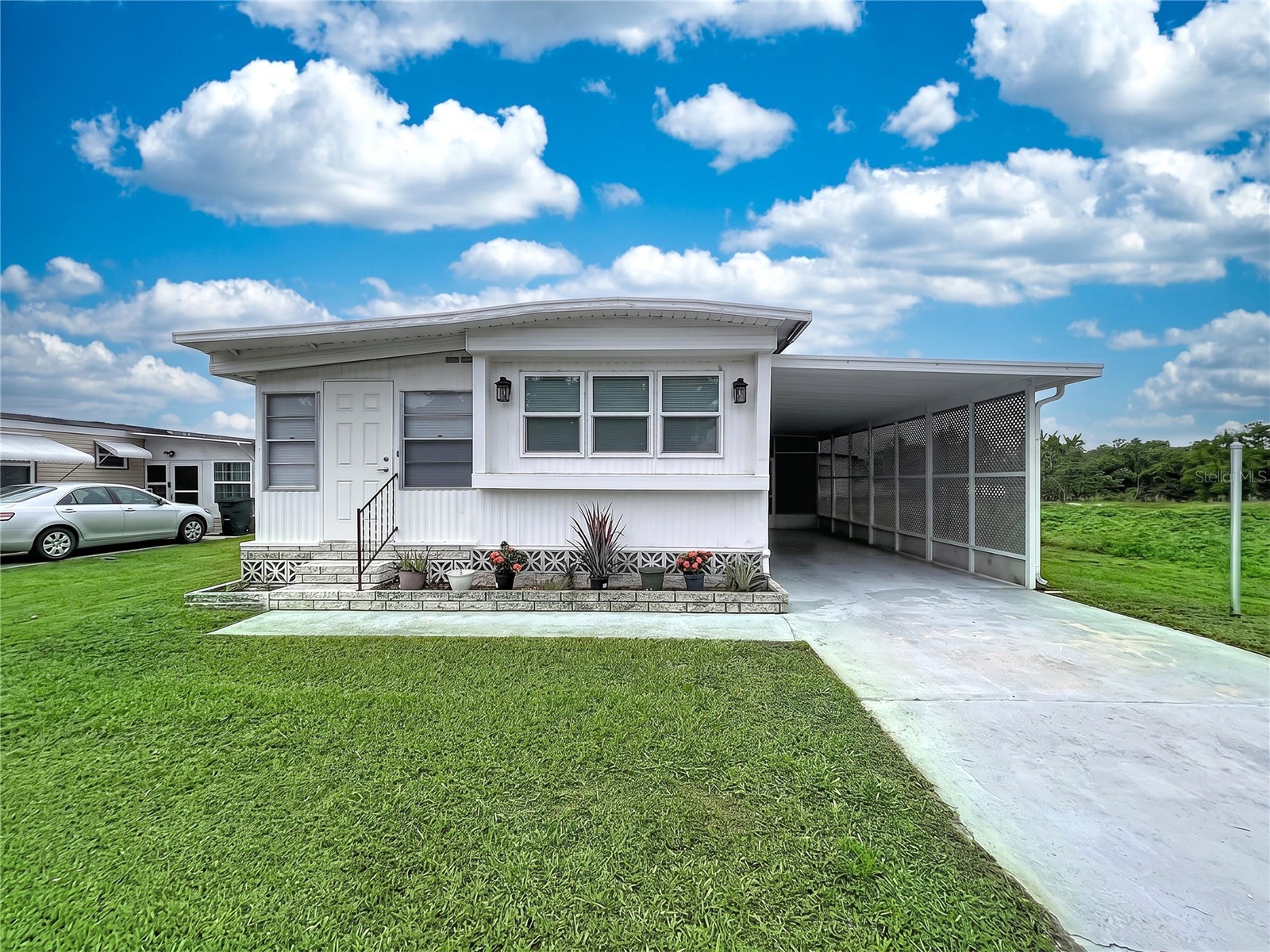 6965 FORT KING ROAD