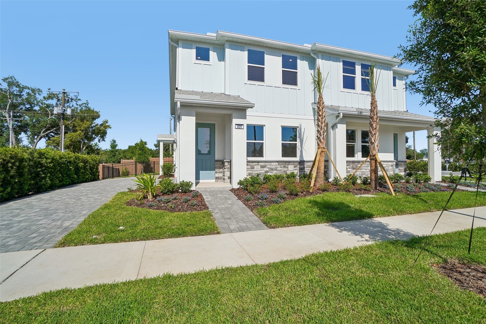 649 SILVER STREAM COURT