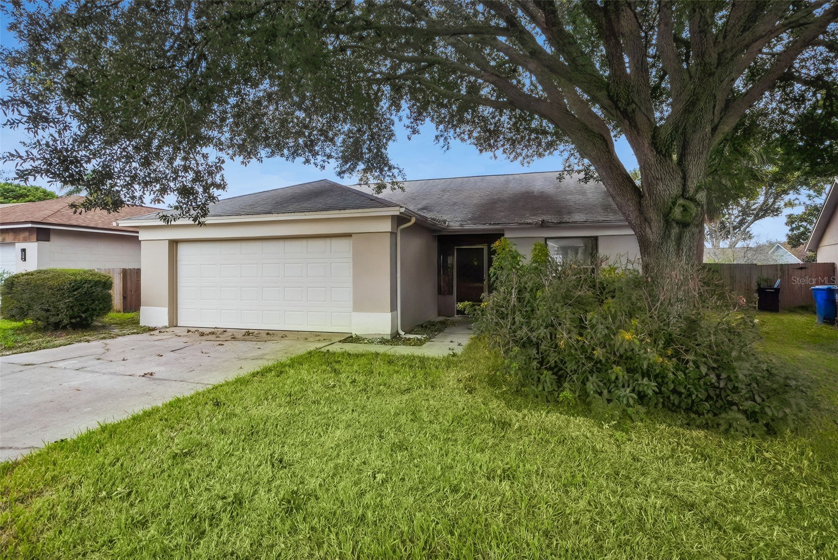 1008 OLLIFF WAY