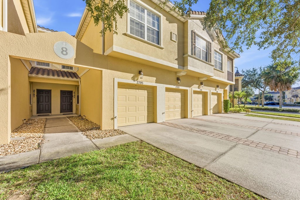 2795 OAKWATER DR