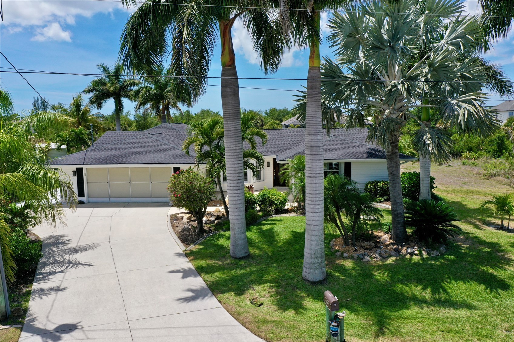 14494 LILLIAN CIRCLE