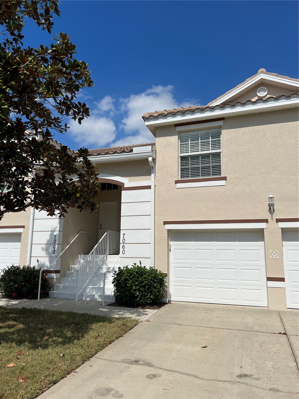7060 STRAND CIRCLE 7060