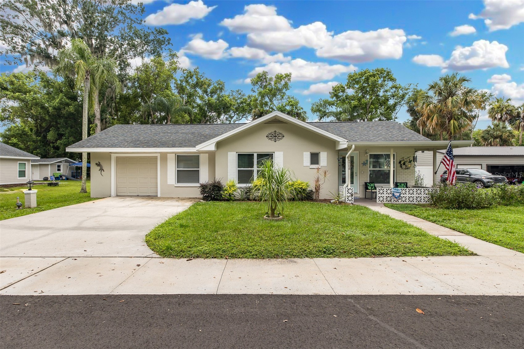 5708 HOMECREST ROAD