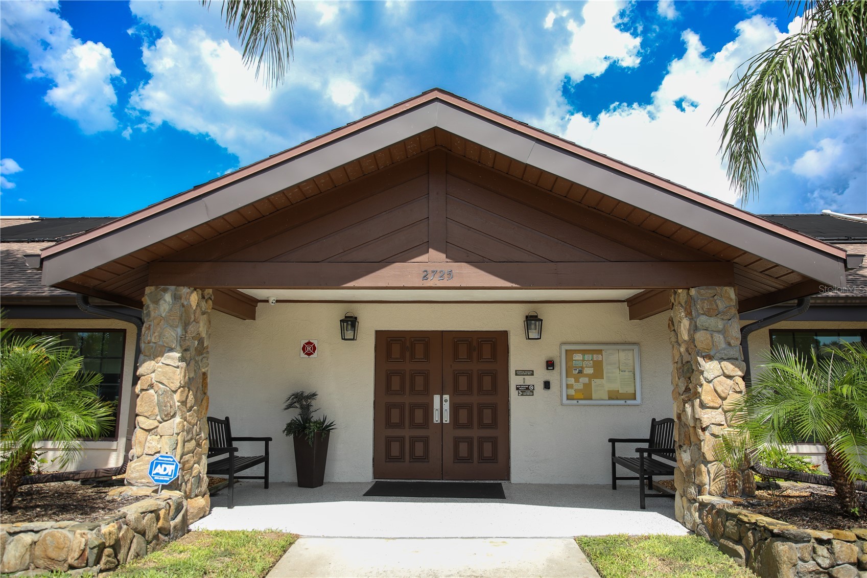 2760 71ST STREET COURT W 2760