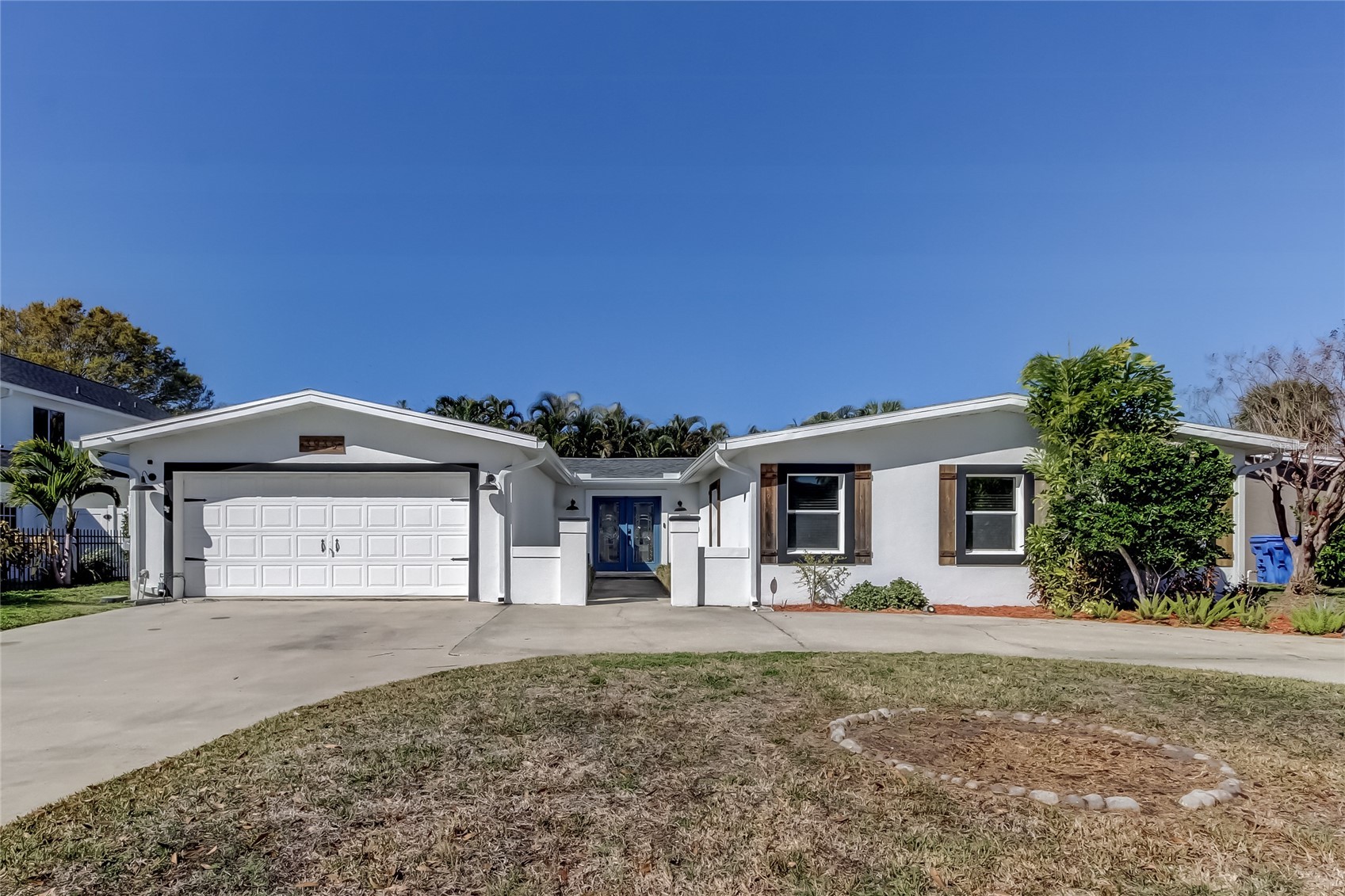 3936 E EDEN ROC CIRCLE